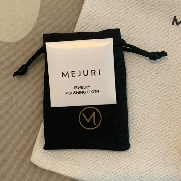 Mejuri Gold Necklace - Picture 4 of 10